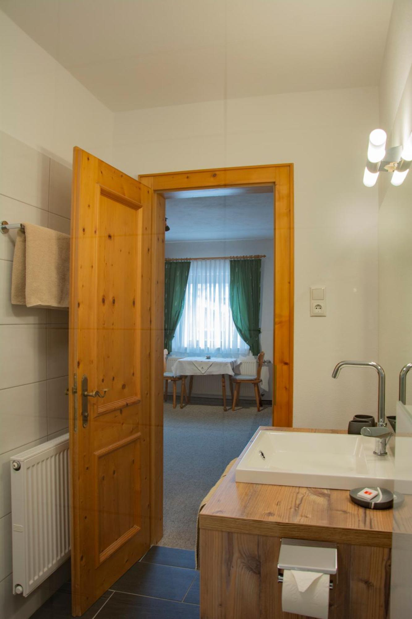 Pensjonat Gaestehaus Familie Gebhard Schaedle *